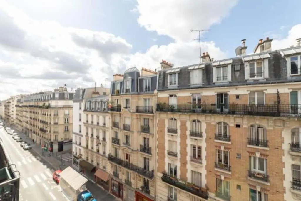 Cosy Studio Near Public Transport Apartment Paris France